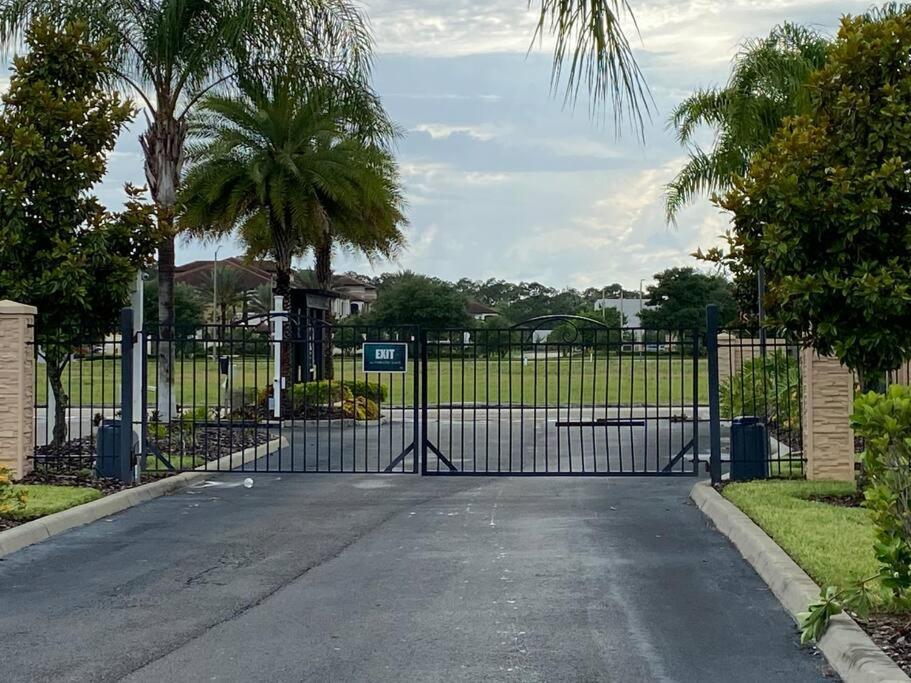 Super Comfy And Spacious 3 Bedroom 10 Minutes From Disney, With Major Shopping 4 Minutes Away Kissimmee Extérieur photo