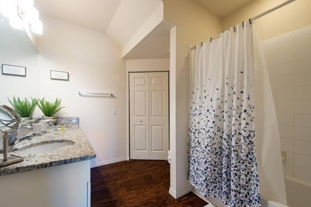 Super Comfy And Spacious 3 Bedroom 10 Minutes From Disney, With Major Shopping 4 Minutes Away Kissimmee Extérieur photo